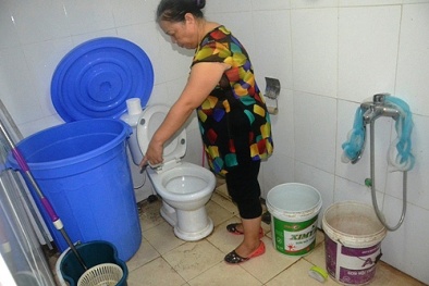 Dân Hà Nội về quê vì mất nước sạch